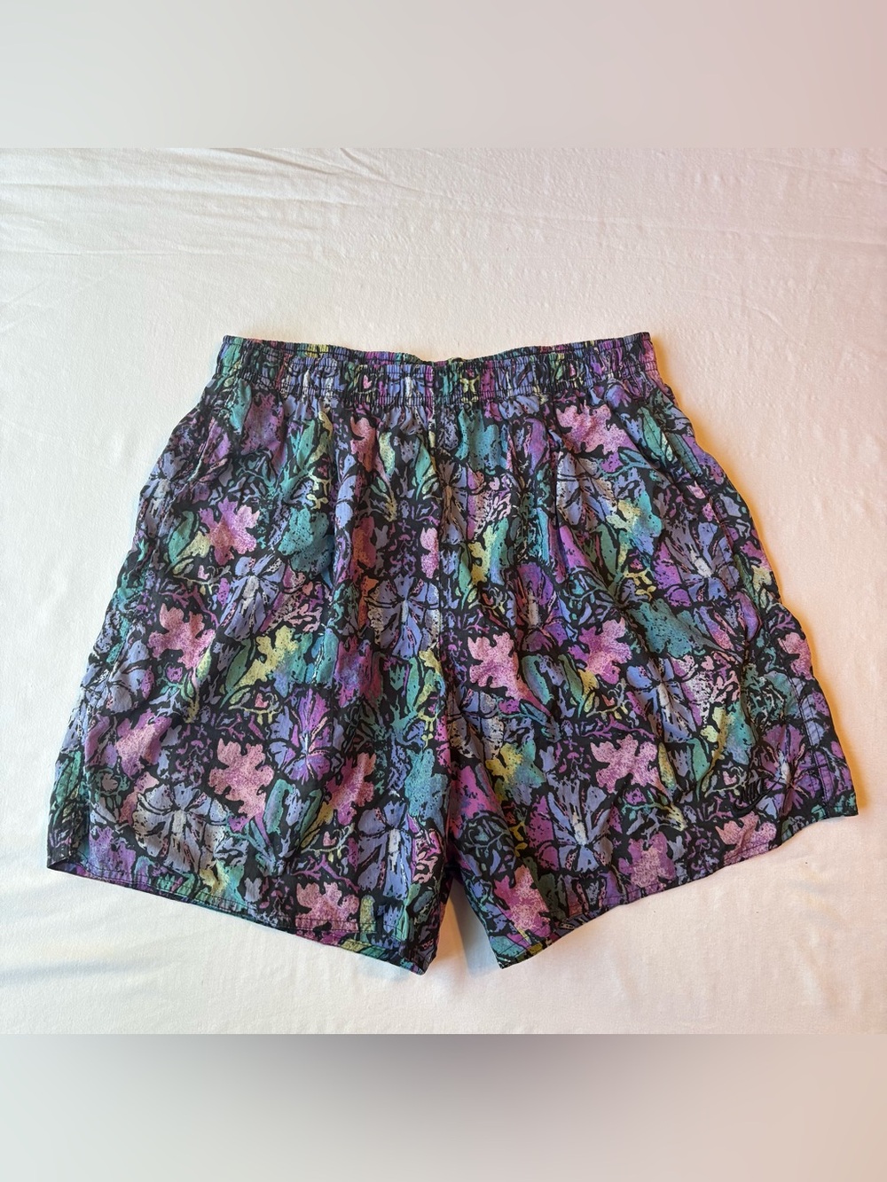 Vintage 90’s Nike White Tag Abstract Floral Shorts Neon Multi-Color Retro size L